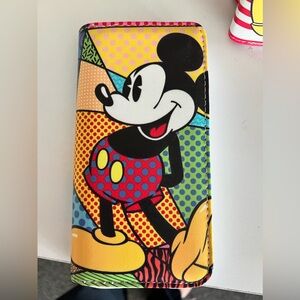 Mickey wallet - clutch style zipper close Brand New!